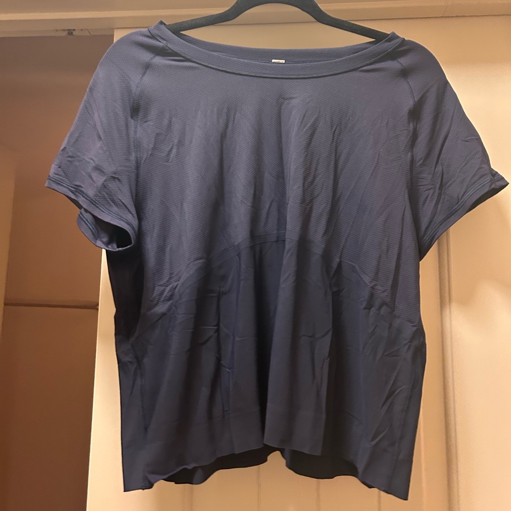 lululemon crop top